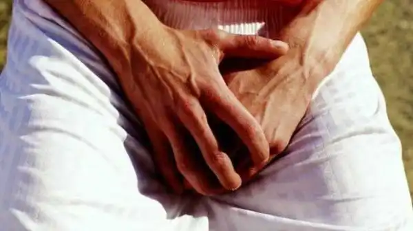 Man strains his penis while attempting to wear his wedding ring on it